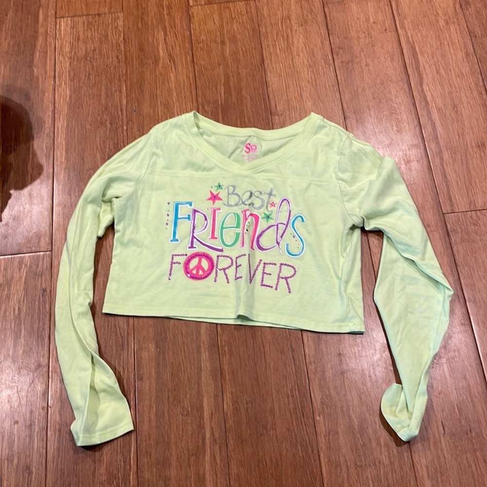 Long sleeve crop top